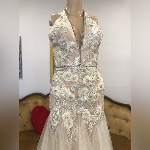 Terani couture wedding halter lace flower embellished wedding gown nude size XS - Picture 10 of 12